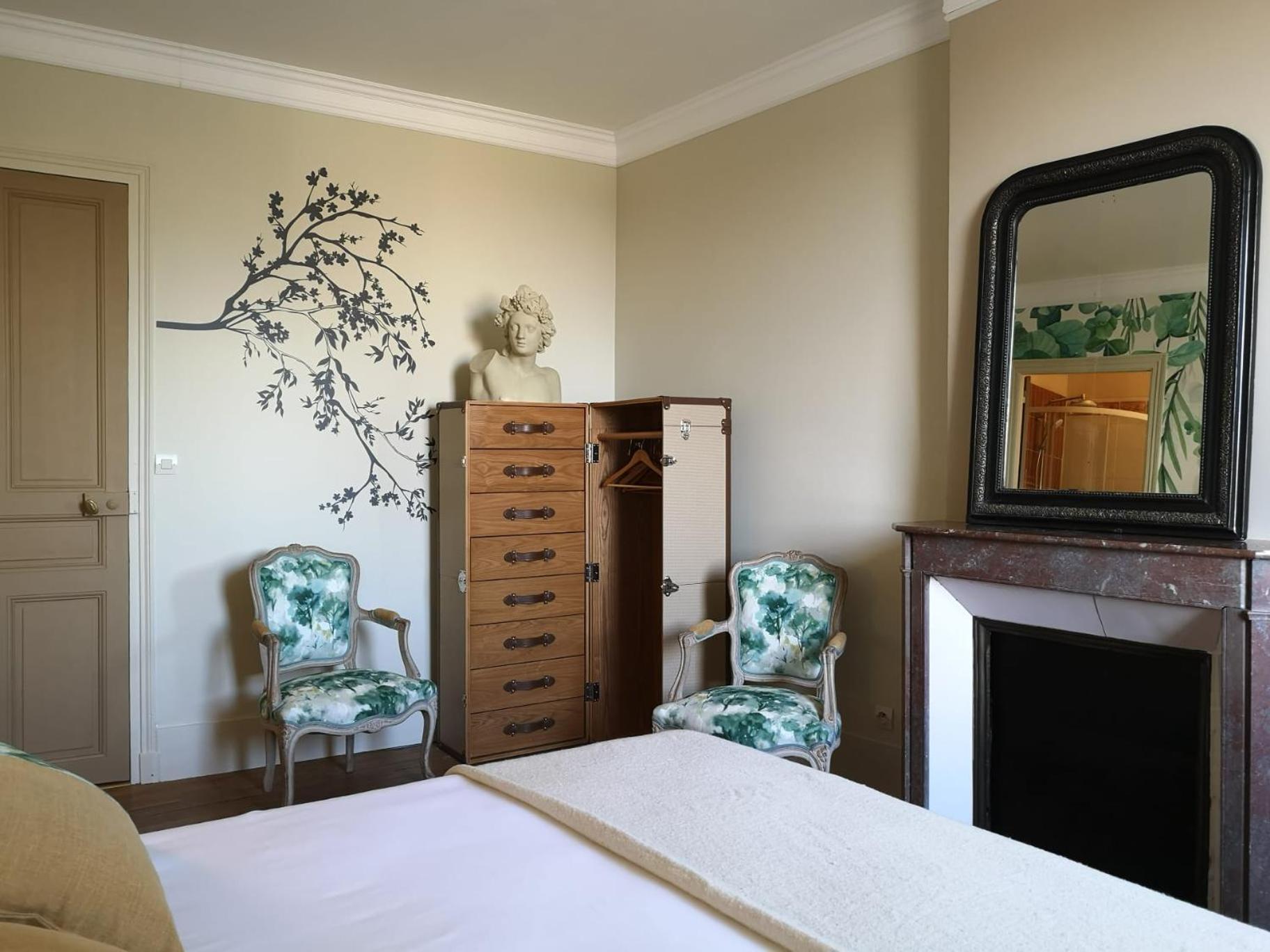 Bed and Breakfast Les Visages Des Tournelles Reims Esterno foto